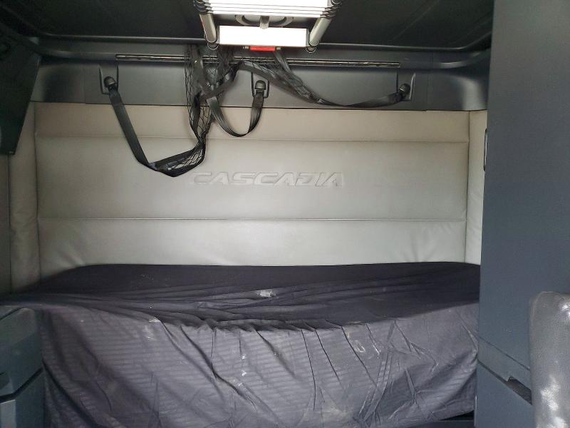 2020 Freightliner All other VIN 3AKJHHDR4LSLP7256 COPART salvage auction — NORMAL WEAR, IN - DIS/DLR/EXP ONLY CLEAN TITLE, sold $14,800 on 2026-07-23 (photo 6)