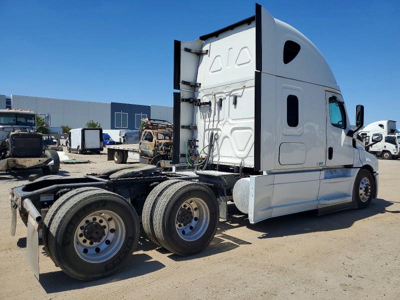 2019 Freightliner All other VIN 3AKJHHDR1KSKB6177 COPART salvage auction — NORMAL WEAR, DV, sold $20,000 on 2026-07-27 (photo 4)
