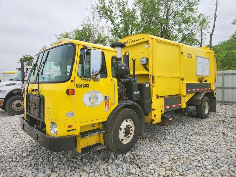 2014 Autocar All models VIN 5VCA3SVF7EH216234 COPART salvage auction — NORMAL WEAR, OH - CERTIFICATE OF TITLE, sold $150 on 2026-07-28 (photo 2)