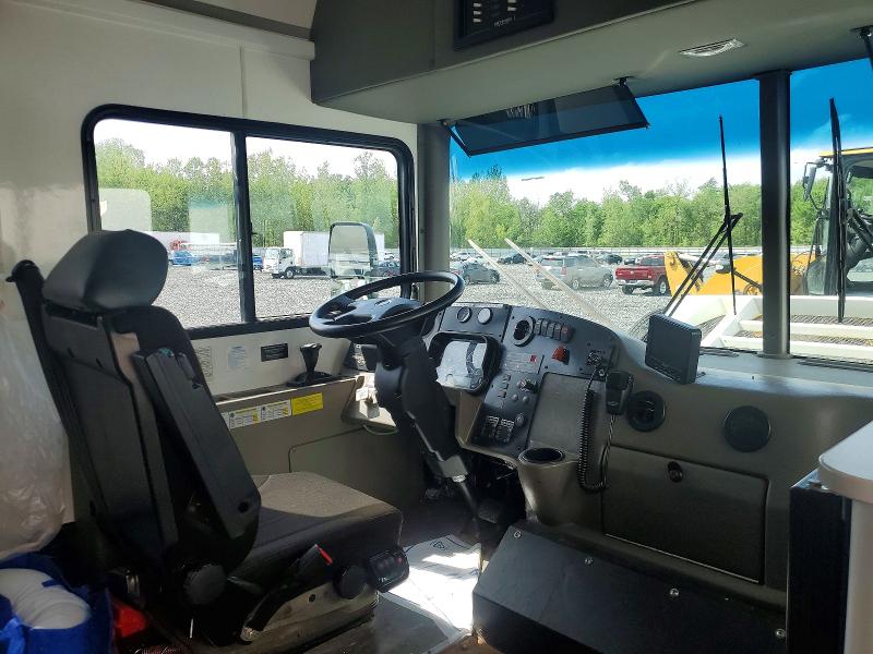 2013 Freightliner All other VIN 4UZADEDT1DCFF1403 COPART salvage auction — NORMAL WEAR, MO - DEALER ONLY CLEAN TITLE (P), sold $7,800 on 2026-07-31 (photo 6)