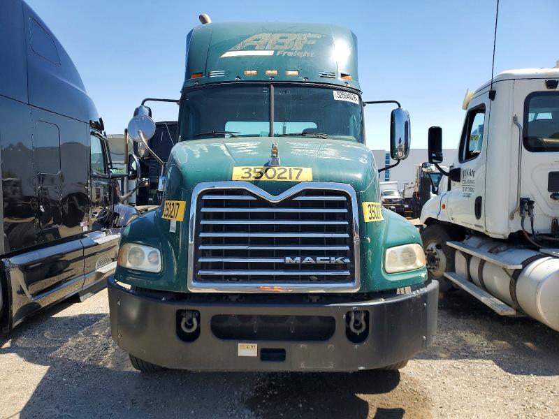 2016 Mack All models VIN 1M1AW01X5GM008452 COPART salvage auction — MINOR DENT/SCRATCHES, OK - DIS/DLR/EXP ONLY CLEAN TITLE (P), sold $450 on 2026-07-27 (photo 9)