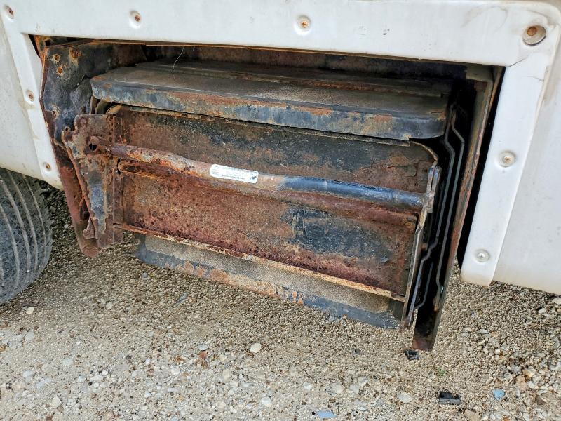 2008 Cedar creek 30rlbs VIN 4X4FCRK2X8S200690 COPART salvage auction — HAIL, CT, sold $2,950 on 2026-07-28 (photo 9)