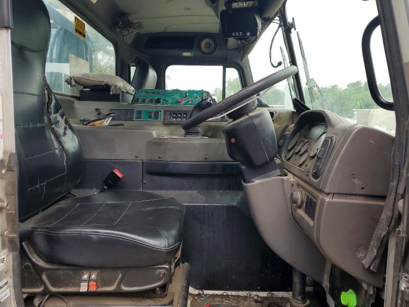 2019 Peterbilt All models VIN 3BPDLJ0X5KF104077 COPART salvage auction — SIDE, CY, sold $200 on 2026-08-17 (photo 5)