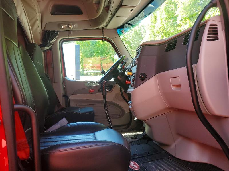 2019 Peterbilt All other VIN 1XPBDP9X2KD607744 COPART salvage auction — ALL OVER, NC - SALVAGE CERTIFICATE OF TITLE, sold $12,100 on 2026-07-09 (photo 5)
