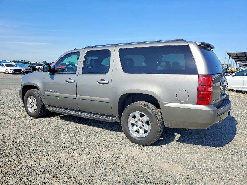 2007 Chevrolet Suburban VIN 1GNFK16387J166953 COPART salvage auction — FRONT END, Ca - Dis/Dlr/Exp Only Clean Title, sold $2,200 on 2026-07-09 (photo 2)