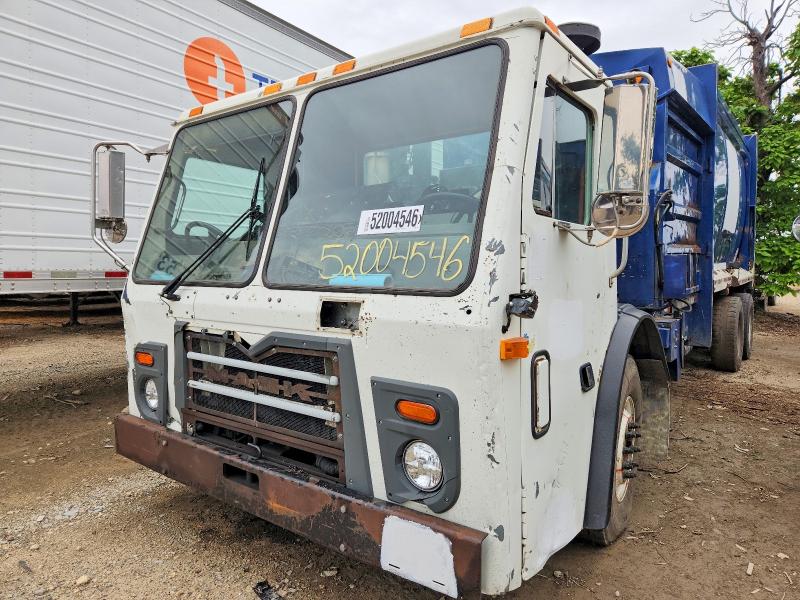 2009 Mack All other VIN 1M2AU02C59M003137 COPART salvage auction — FRONT END, CD, sold $1,000 on 2026-07-29 (photo 2)