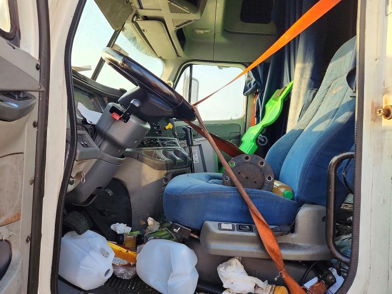 2007 Freightliner All other VIN 1FUJA6CK77LX78671 COPART salvage auction — ALL OVER, OH - CERT OF TITLE-SALVAGE, sold $3,800 on 2026-07-09 (photo 5)