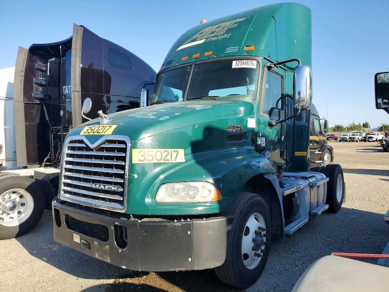 2016 Mack All models VIN 1M1AW01X5GM008452 COPART salvage auction — MINOR DENT/SCRATCHES, OK - DIS/DLR/EXP ONLY CLEAN TITLE (P), sold $450 on 2026-07-27 (photo 2)