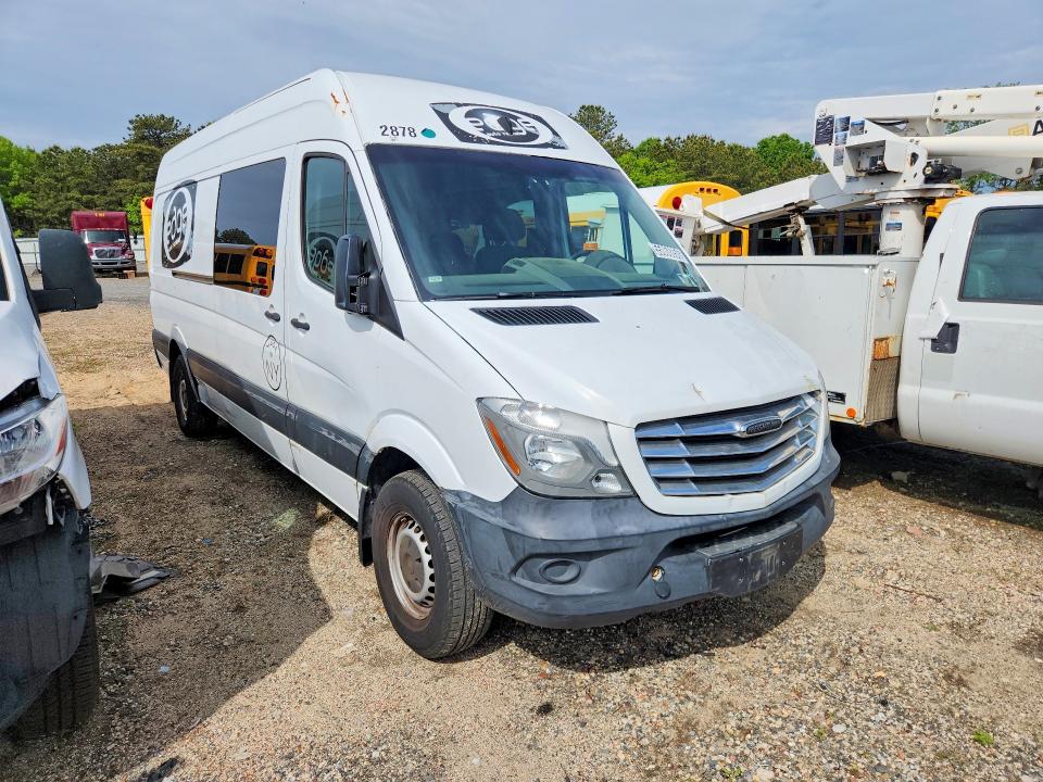 2017 Freightliner Sprinter VIN WDRPE8CD3HP510827 COPART salvage auction — MECHANICAL, NY - CERTIFICATE OF TITLE, sold $5,900 on 2026-07-08 (photo 4)