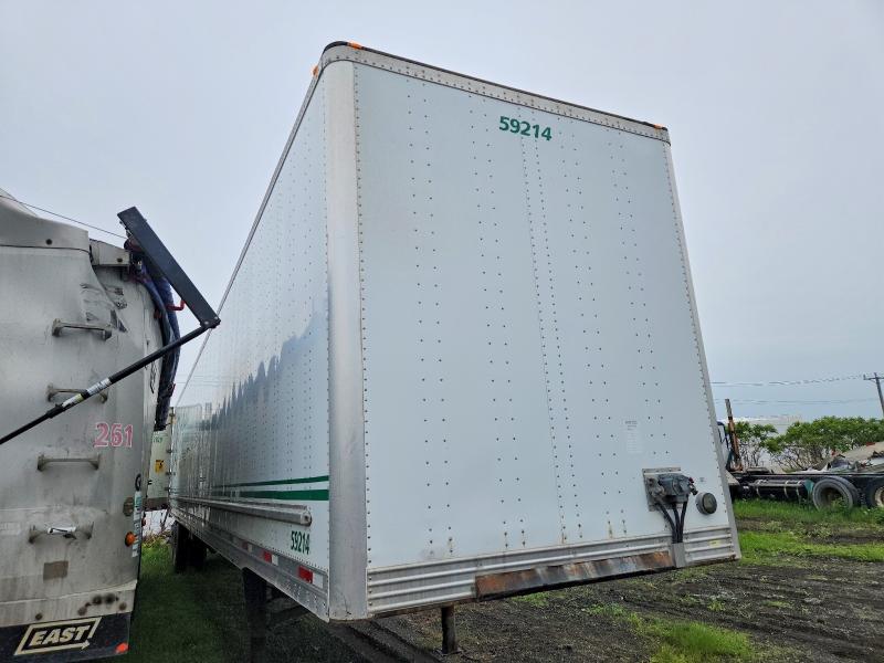 2011 Utility trailer manufacture VIN 1UYVS2532BG103303 COPART salvage auction — REAR END, QC - GRAVEMENT ACCIDENTE, sold $175 on 2026-07-28 (photo 1)