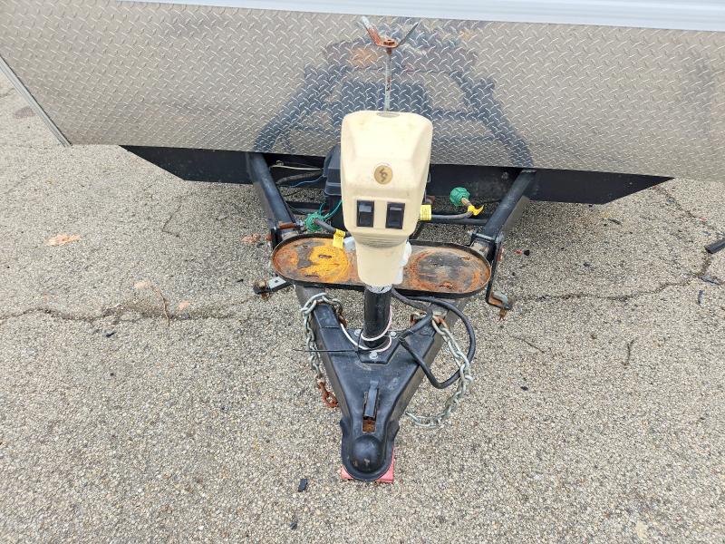 2012 Camper Autumn rid VIN 1SABS0BP8C28D5114 COPART salvage auction — SIDE, OH - CERT OF TITLE-SALVAGE, sold $1,950 on 2026-07-09 (photo 8)