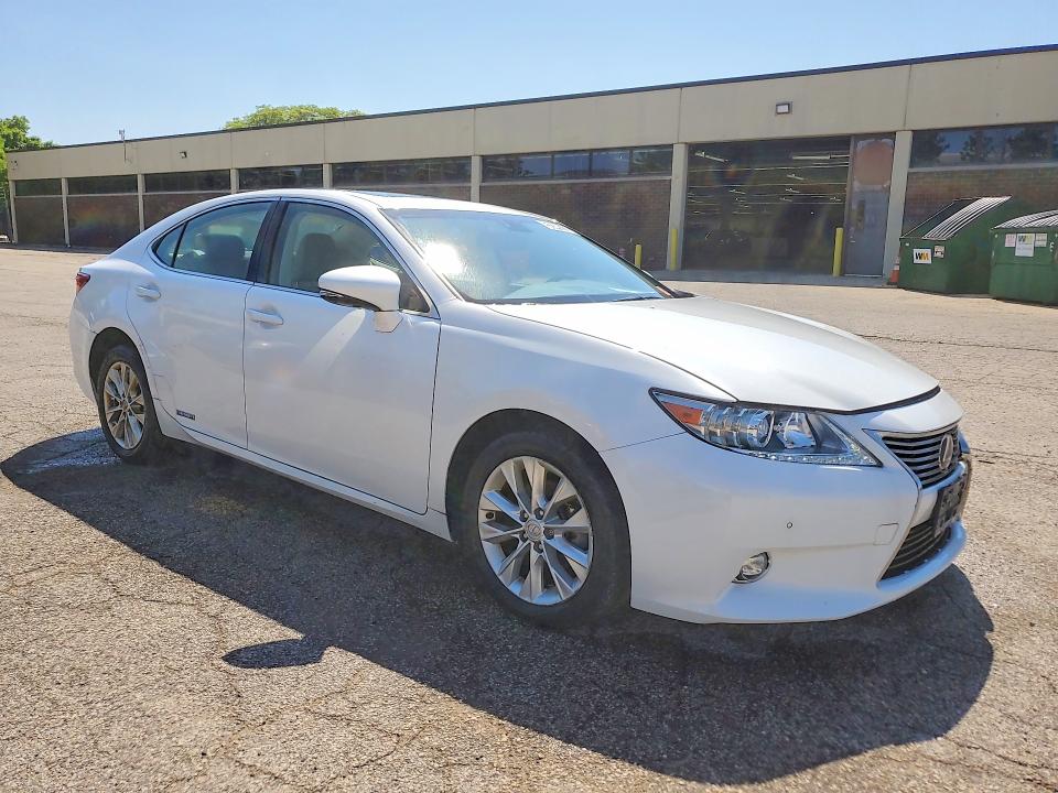 2014 Lexus Es300 VIN JTHBW1GG1E2058886 COPART salvage auction — FRONT END, In - Certificate Of Title, sold $5,100 on 2026-07-14 (photo 4)