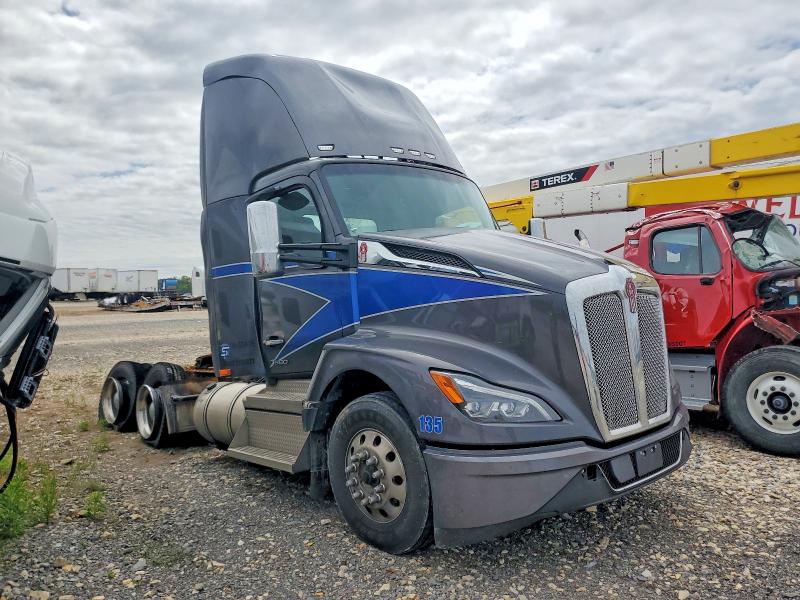 2024 Kenworth All other VIN 1XKYDP9X3RJ348970 COPART salvage auction — BURN, IL - SALVAGE CERTIFICATE, sold $15,100 on 2026-07-20 (photo 1)