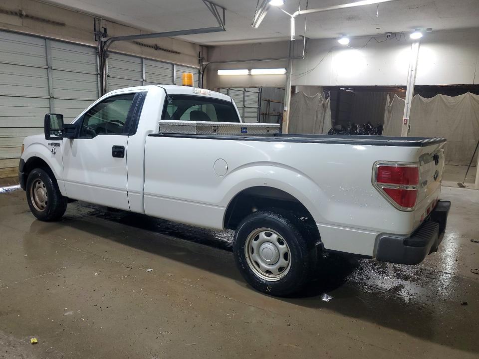 2010 Ford F150 VIN 1FTMF1CW9AKC33113 COPART salvage auction — MINOR DENT/SCRATCHES, Tn - Certificate Of Title, sold $1,050 on 2026-07-02 (photo 2)