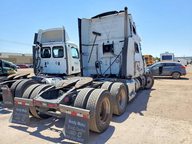 2021 Volv Vn VIN 4V4NC9EH8MN275676 COPART salvage auction — ROLLOVER, SC, sold $9,700 on 2026-07-14 (photo 4)
