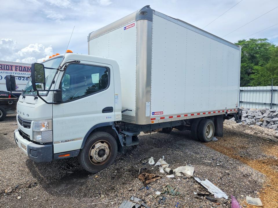2020 Mitsubishi fuso truck of america inc All other VIN 4UZBVG119LGLH9853 COPART salvage auction — NORMAL WEAR, CT, sold $8,985 on 2026-07-07 (photo 1)