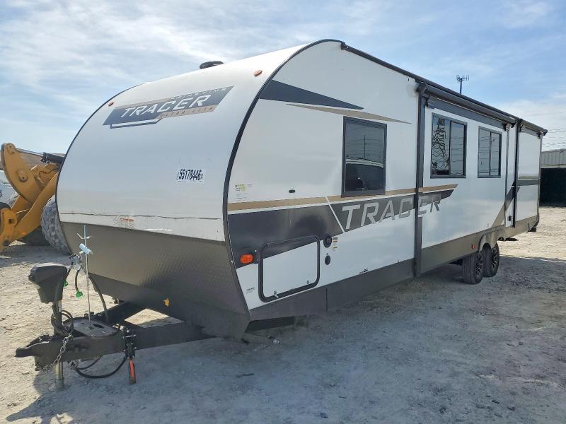2025 Foresriver Tracer VIN 5ZT2TRWB4SB526098 COPART salvage auction — MINOR DENT/SCRATCHES, KY - CERTIFICATE OF TITLE, sold $16,300 on 2026-07-21 (photo 2)