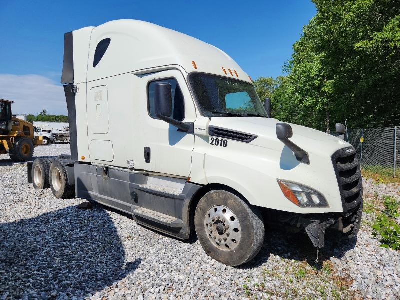 2020 Freightliner All other VIN 3AKJHHDR4LSLH1937 — COPART salvage auction photo