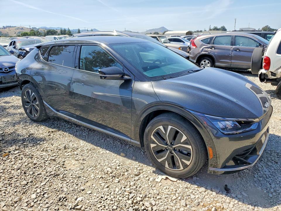 2022 Kia All other VIN KNDC34LA8N5043267 COPART salvage auction — REAR END, Ca - Salvage Certificate, sold $9,800 on 2026-07-07 (photo 4)