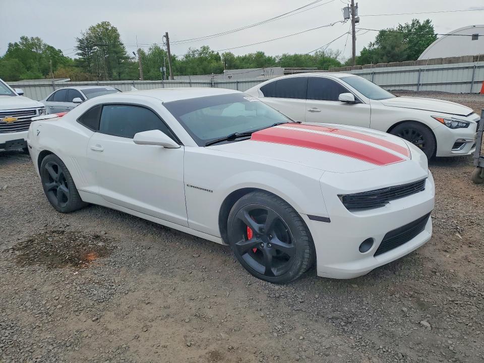 2015 Chevrolet Camaro VIN 2G1FC1E36F9109919 COPART salvage auction — MINOR DENT/SCRATCHES, Nj - Certificate Of Title, sold $5,400 on 2026-07-02 (photo 4)