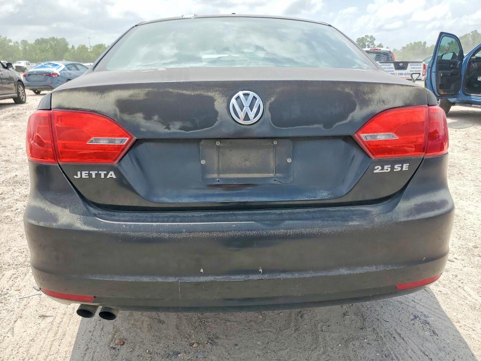 2011 Volk Jetta VIN 3VWDZ7AJXBM323038 COPART salvage auction — MINOR DENT/SCRATCHES, TX - CERTIFICATE OF TITLE, sold $625 on 2026-07-31 (photo 6)