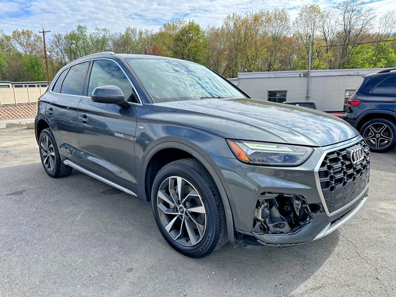 2022 Audi Q5 VIN WA1EAAFY1N2044973 COPART salvage auction — MINOR DENT/SCRATCHES, Mi - Certificate Of Title, sold $15,000 on 2026-07-29 (photo 4)