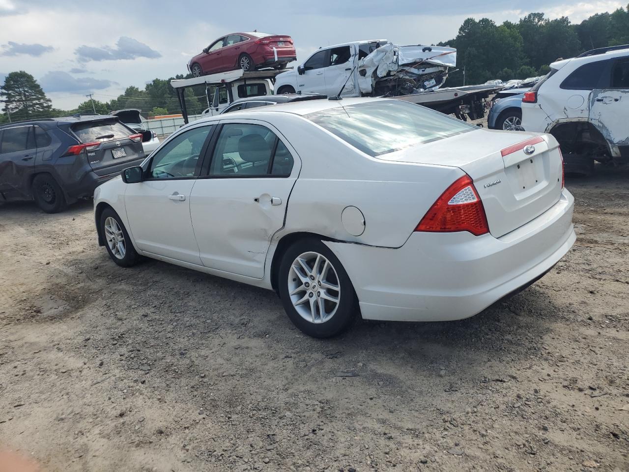 2011 Ford Fusion VIN 3FAHP0GA3BR293365 COPART salvage auction — Side, Other, sold $950 on 2024-04-08 (photo 2)