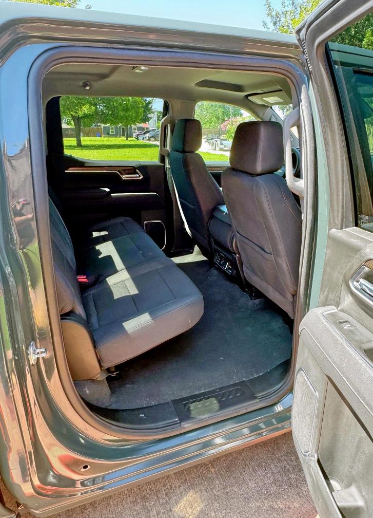 2025 Chevrolet Silverado VIN 1GCUKDED8SZ171415 COPART salvage auction — All Over, FL - CERT OF TITLE SLVG REBUILDABLE, sold $19,100 on 2025-07-01 (photo 6)