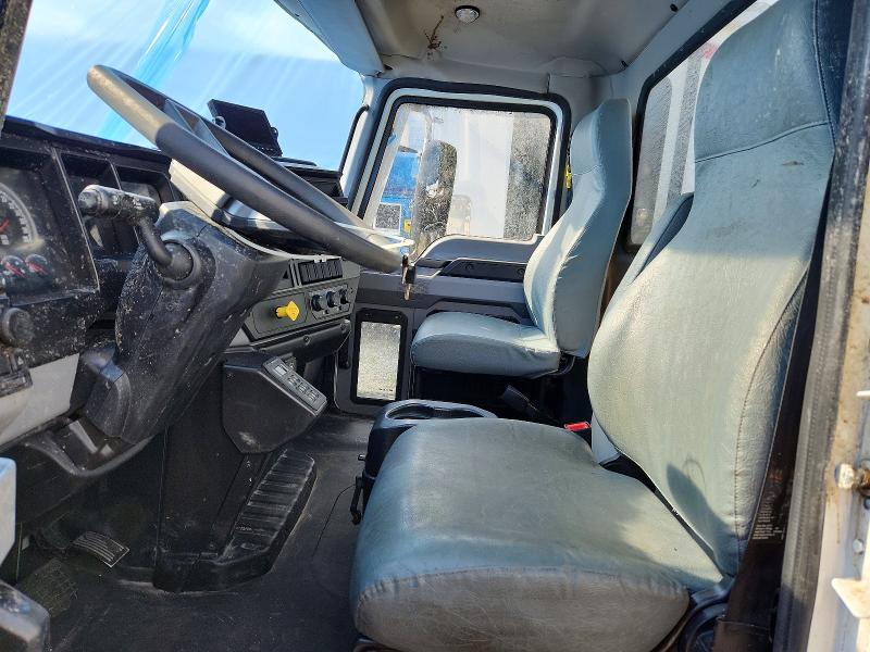 2024 Mack Md VIN 1M2MDBAB3RS073717 COPART salvage auction — ROLLOVER, FL - CERT OF TITLE SLVG REBUILDABLE, sold $2,200 on 2026-07-14 (photo 5)