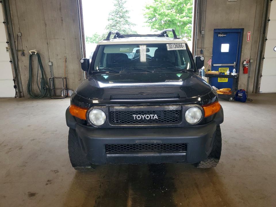 2007 Toyt Fj cruiser VIN JTEBU11F370009755 COPART salvage auction — ROOF, MN - CERTIFICATE OF TITLE, sold $3,350 on 2026-07-02 (photo 5)