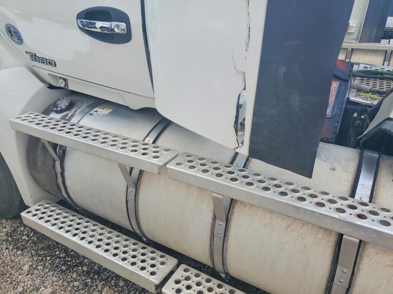2017 Kenworth All other VIN 1XKYAP8X5HJ171685 COPART salvage auction — STRIPPED, CT, sold $1,450 on 2026-07-07 (photo 9)