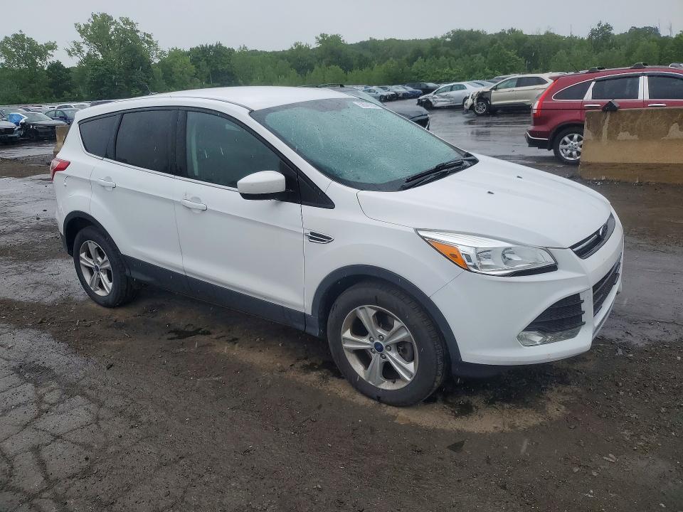 2016 Ford Escape VIN 1FMCU9GX2GUB64969 COPART salvage auction — MINOR DENT/SCRATCHES, Ny - Certificate Of Title, sold $500 on 2026-07-02 (photo 4)