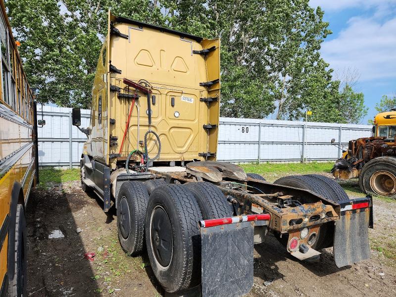 2018 Freightliner All other VIN 3AKJGHDV5JDJS2438 COPART salvage auction — MECHANICAL, NF, sold $2,000 on 2026-07-30 (photo 3)