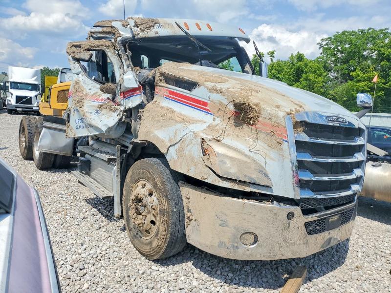 2025 Freightliner All other VIN 3AKJHLDR4SSVN0758 COPART salvage auction — ALL OVER, MO - SALVAGE CERTIFICATE OF TITLE, sold $16,500 on 2026-07-30 (photo 1)
