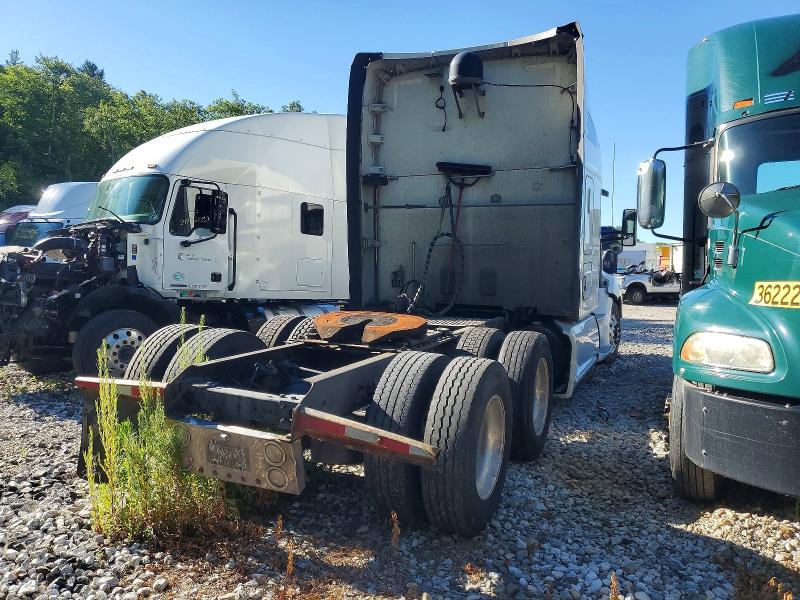 2017 Kenworth All other VIN 1XKYDP9X8HJ145863 COPART salvage auction — FRONT END, MA - CERT OF TITLE-SALVAGE, sold $4,600 on 2026-07-30 (photo 4)