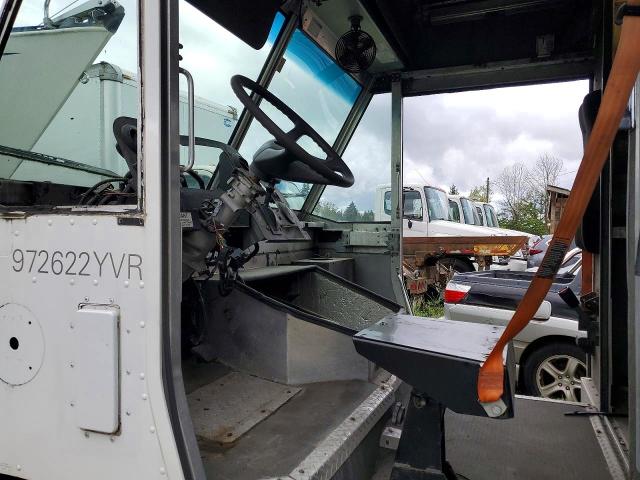 2013 Freightliner All other VIN 4UZAANDUXDCFE4807 COPART salvage auction — FRONT END, OA, sold $300 on 2026-07-29 (photo 7)