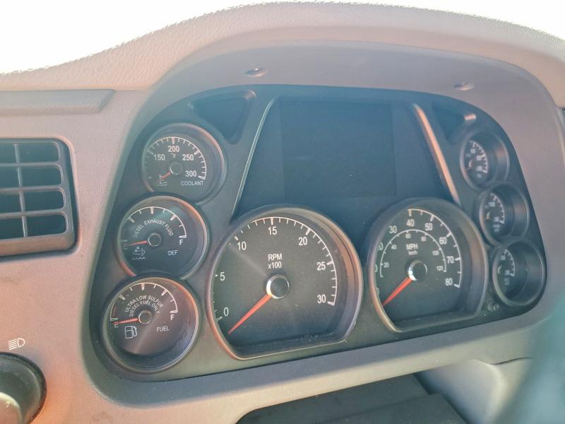 2017 Peterbilt All other VIN 1NPBLP9X2HD368928 COPART salvage auction — PARTIAL REPAIR, OH - DIS/DLR/EXP ONLY CLEAN TITLE, sold $6,900 on 2026-07-29 (photo 8)