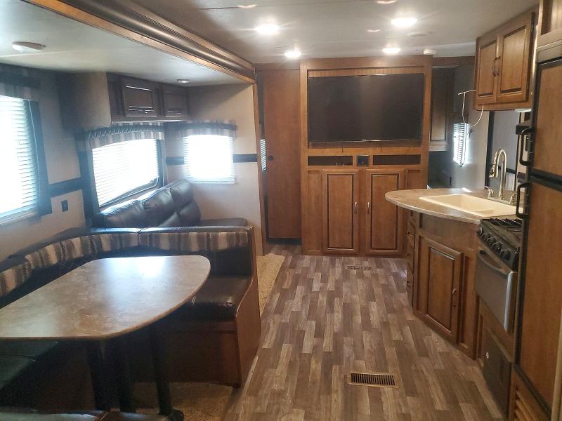 2018 Keystone Zinger VIN 4YDT32824JS370358 COPART salvage auction — HAIL, MO - SALVAGE CERTIFICATE OF TITLE, sold $80 on 2026-07-30 (photo 6)