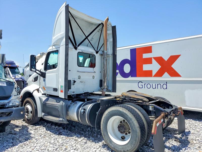 2018 Peterbilt All other VIN 1XPBA48XXJD478322 COPART salvage auction — NORMAL WEAR, IN - CERTIFICATE OF TITLE, sold $5,600 on 2026-07-30 (photo 3)