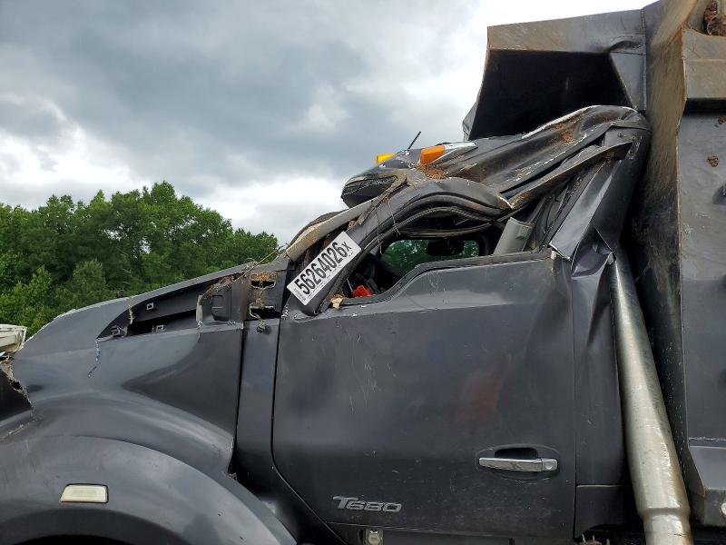 2017 Kenworth All other VIN 1XKYDP9X1HJ146630 COPART salvage auction — ALL OVER, NE - CERT OF TITLE-SALVAGE, sold $7,400 on 2026-07-23 (photo 9)