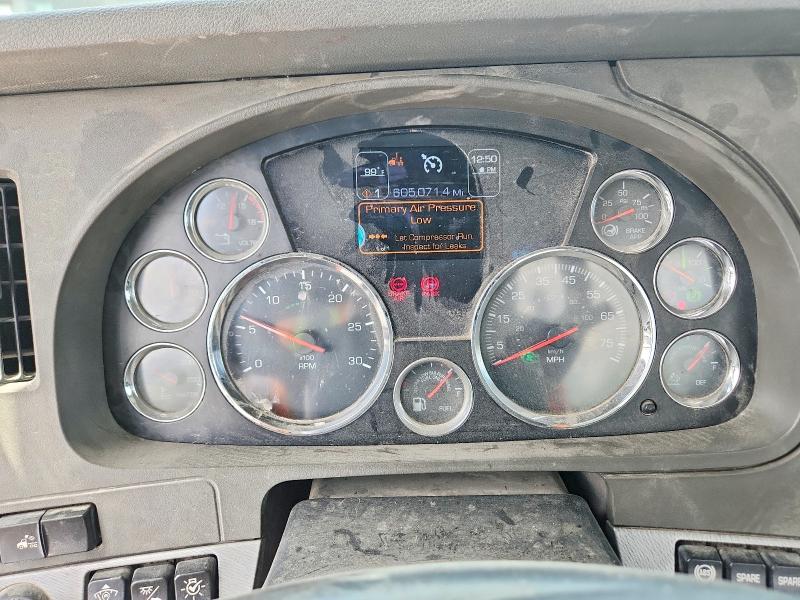 2017 Kenworth All other VIN 1XKZDP9X3HJ168598 COPART salvage auction — NORMAL WEAR, NC - CERTIFICATE OF TITLE (P), sold $15,700 on 2026-07-07 (photo 8)