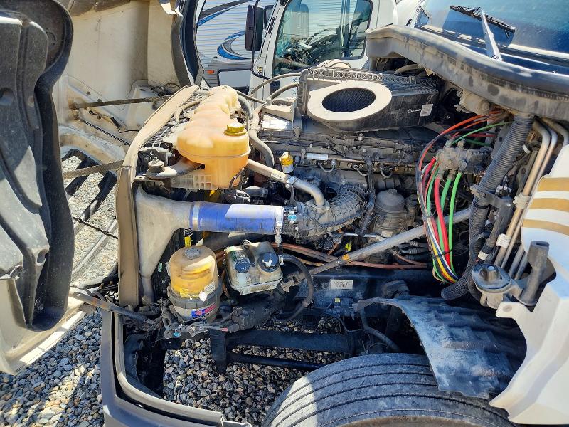 2022 Freightliner All other VIN 3AKJHHDR2NSMY8519 COPART salvage auction — SIDE, IN - DIS/DLR/EXP ONLY CLEAN TITLE, sold $6,100 on 2026-07-28 (photo 7)