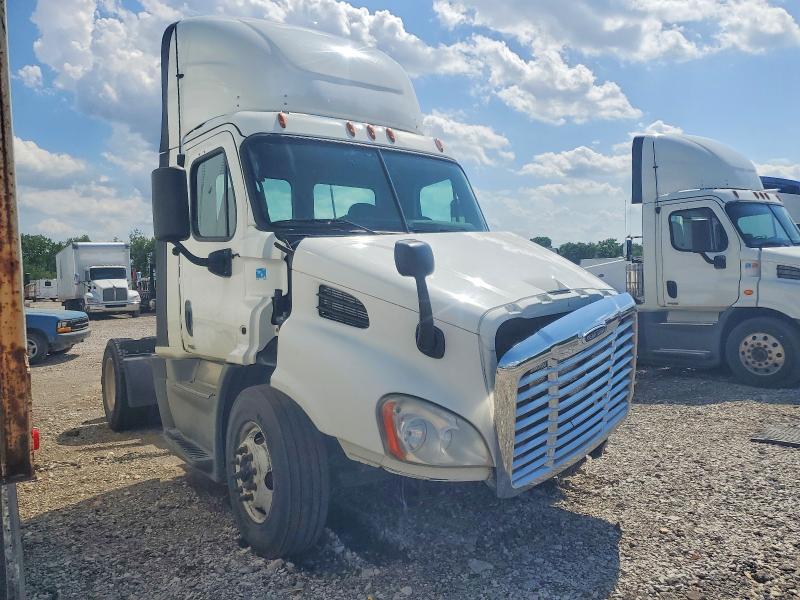 2018 Freightliner All other VIN 3AKBGADV1JSJN2740 COPART salvage auction — STRIPPED, CT, sold $70 on 2026-07-28 (photo 1)