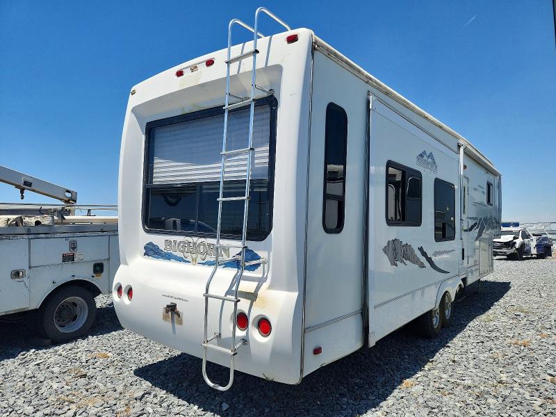 2006 Heartland big horn Unknown VIN 5SFGF35226E001118 COPART salvage auction — SIDE, CA - SALVAGE CERTIFICATE, sold $2,100 on 2026-07-09 (photo 4)