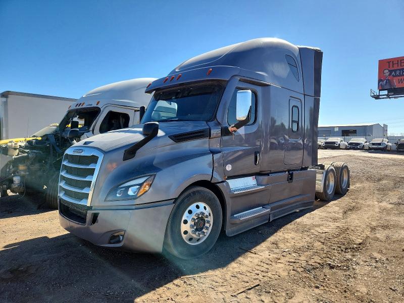 2022 Freightliner All other VIN 3AKJHHDR9NSND8733 COPART salvage auction — DAMAGE HISTORY, AZ - CERT OF TITLE-RESTORED SALVAGE, sold $30,750 on 2026-07-07 (photo 2)