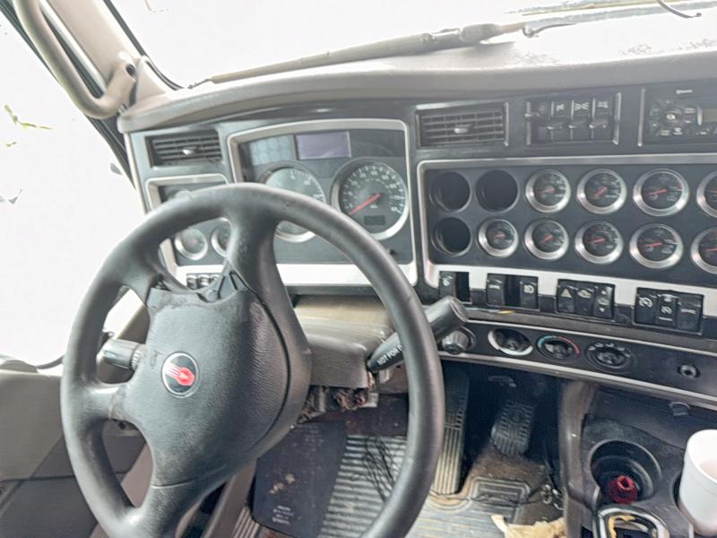 2014 Kenworth All other VIN 1XKADP9X8EJ400816 COPART salvage auction — MECHANICAL, CZ, sold $3,700 on 2026-07-07 (photo 8)