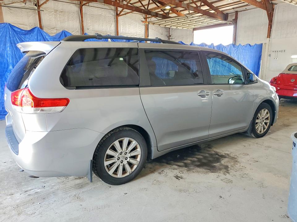 2011 Toyt Sienna VIN 5TDDK3DC5BS024697 COPART salvage auction — REAR END, KY - CERT OF TITLE-SALVAGE, sold $3,350 on 2026-07-27 (photo 3)
