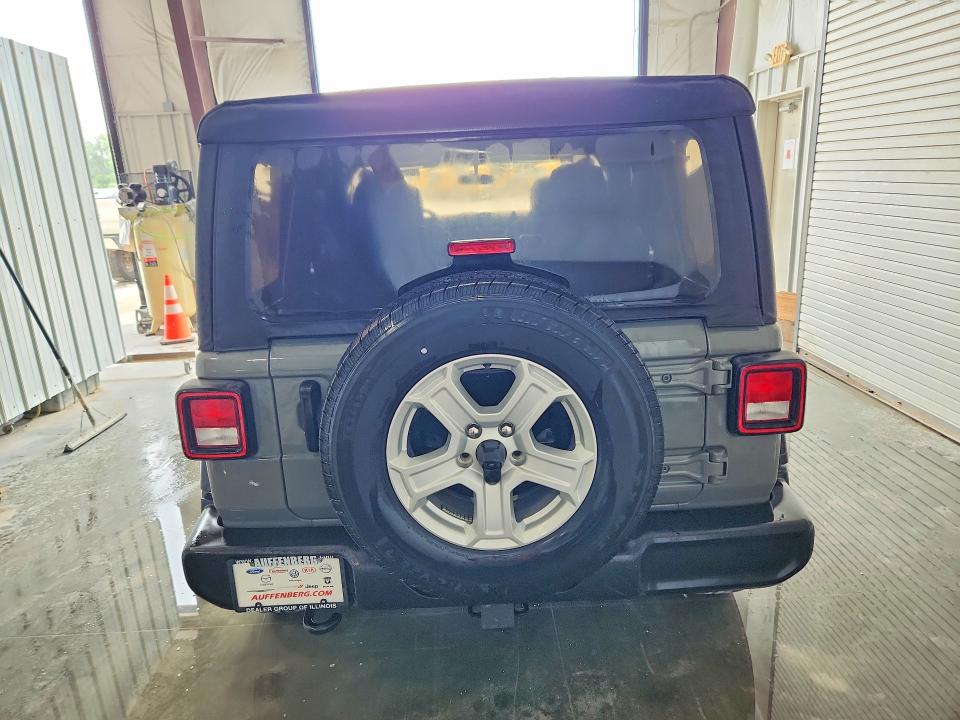 2022 Jeep Wrangler / VIN 1C4HJXDN8NW237869 COPART salvage auction — MINOR DENT/SCRATCHES, Il - Certificate Of Title, sold $19,500 on 2026-07-02 (photo 6)