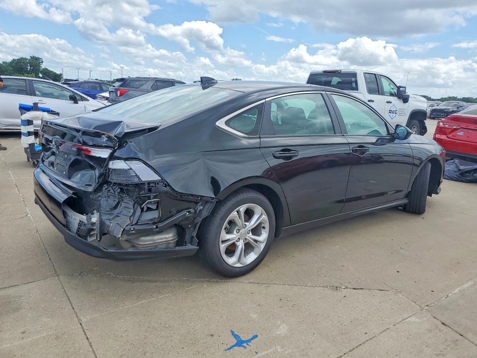 2025 Honda Accord VIN 1HGCY1F22SA091131 COPART salvage auction — REAR END, TX - NONREPAIRABLE TITLE, sold $8,800 on 2026-08-03 (photo 3)