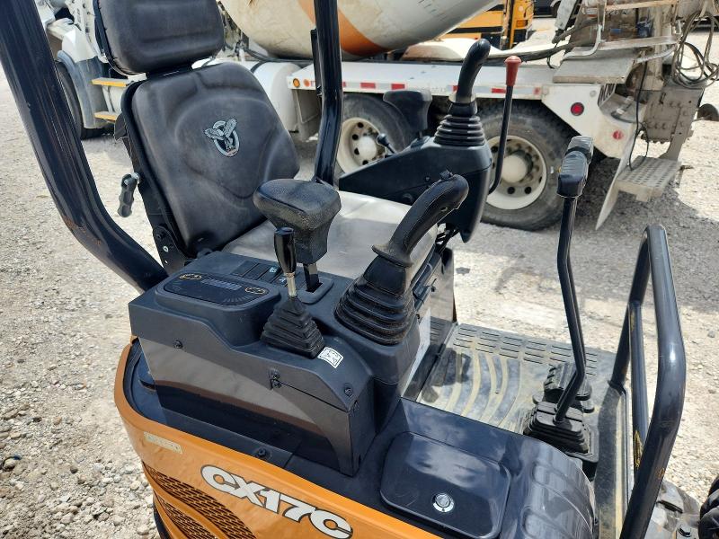 2020 Case logic Constructi VIN NSUC17CRNZLN53733 COPART salvage auction — NORMAL WEAR, TX - BILL OF SALE, sold $11,700 on 2026-07-17 (photo 5)